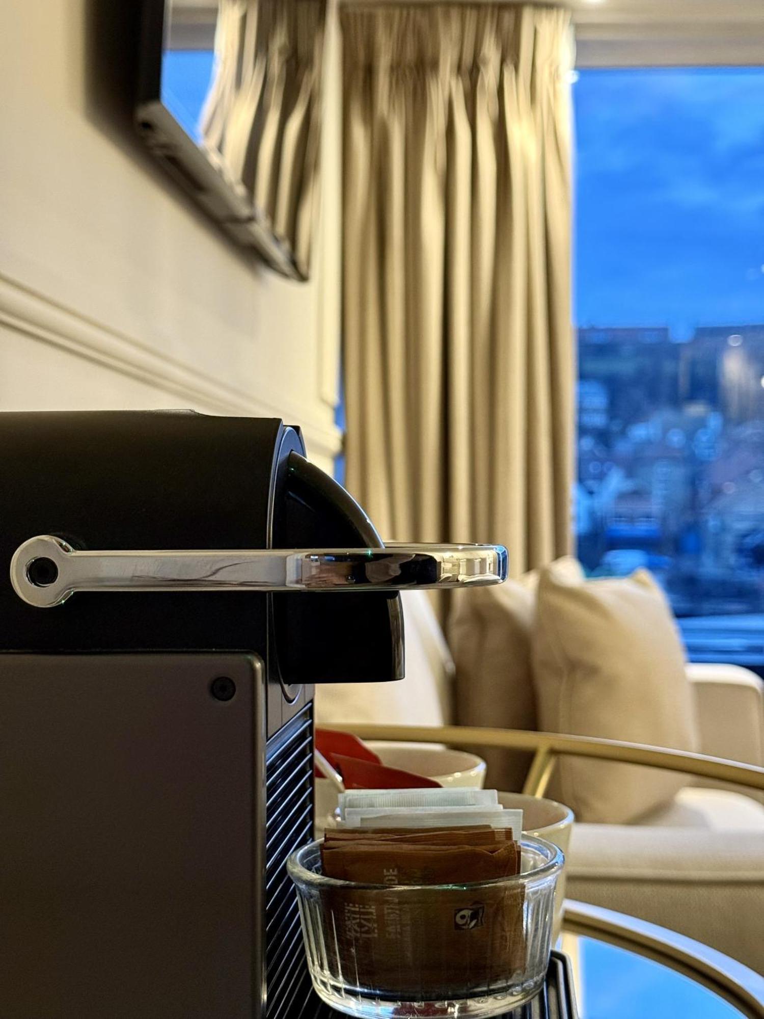 Number 3 Pier Road Suites Γουίτμπι Εξωτερικό φωτογραφία